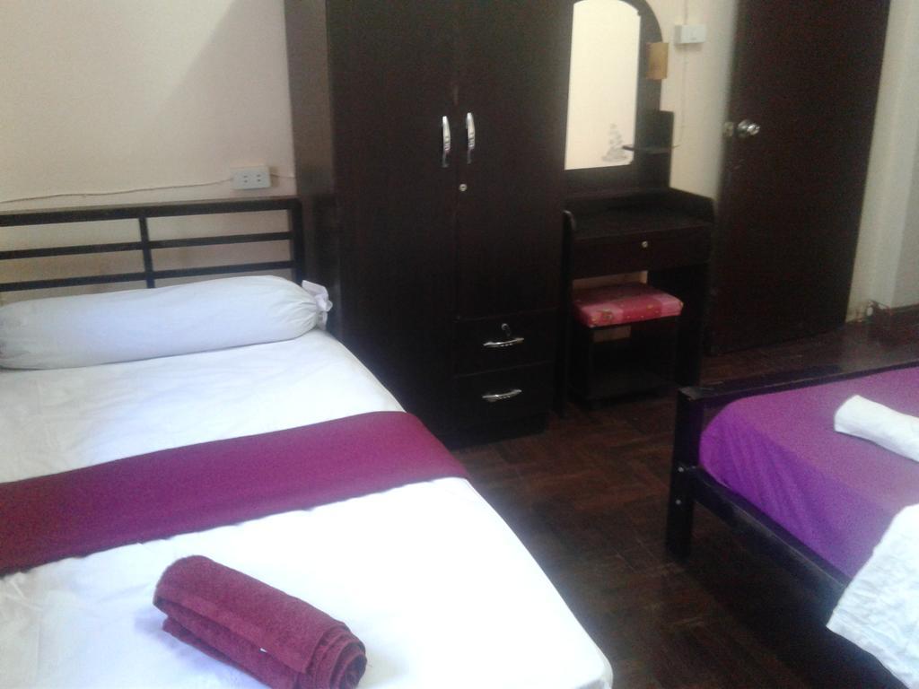 Yaya Guesthouse 방콕 외부 사진