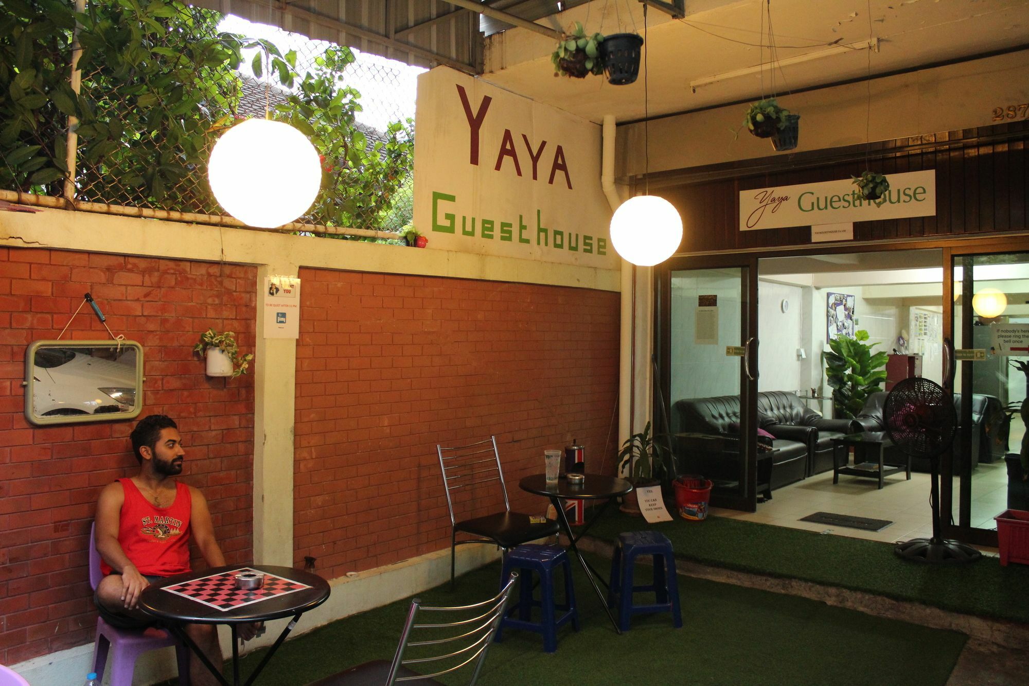 Yaya Guesthouse 방콕 외부 사진